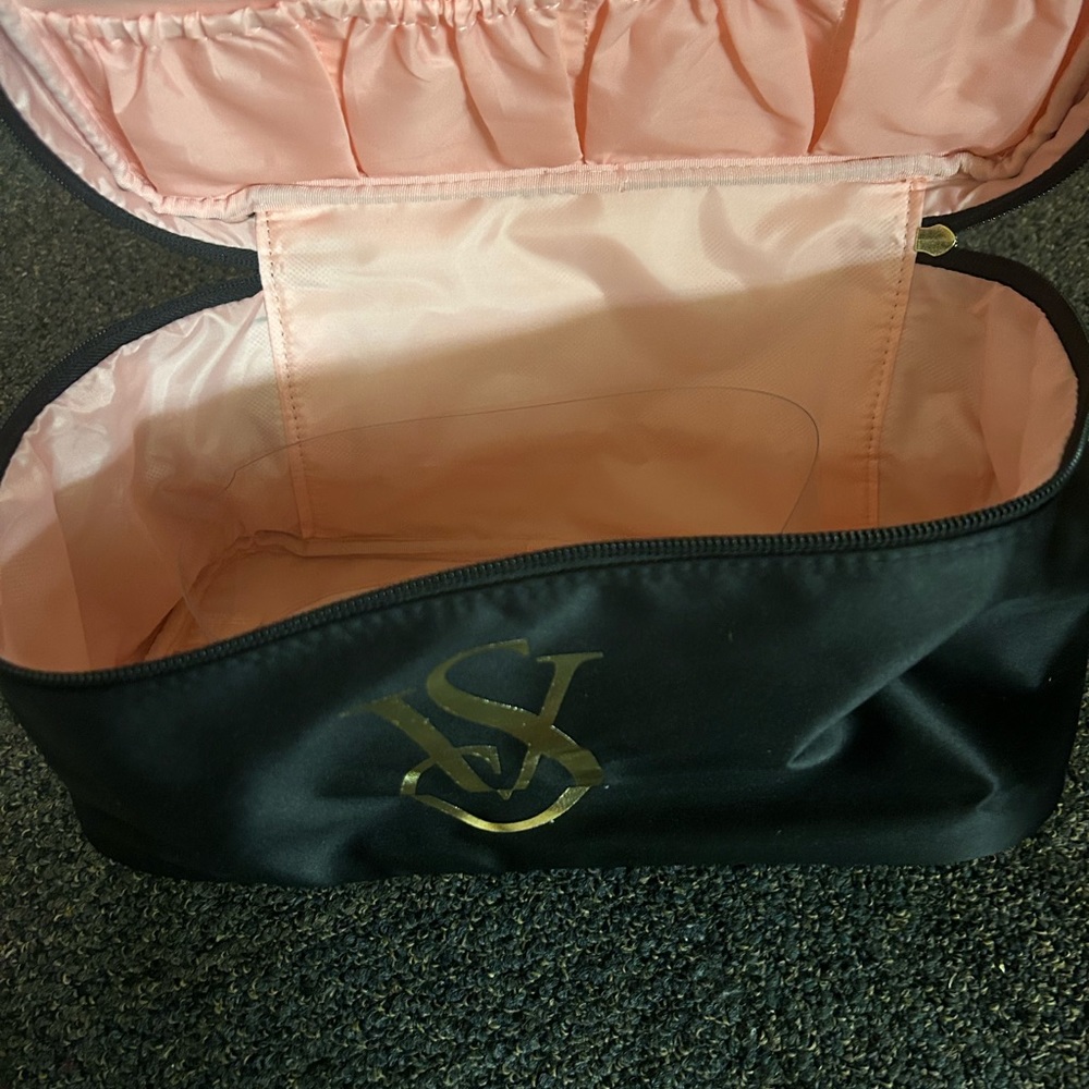 Victoria secret bra bag